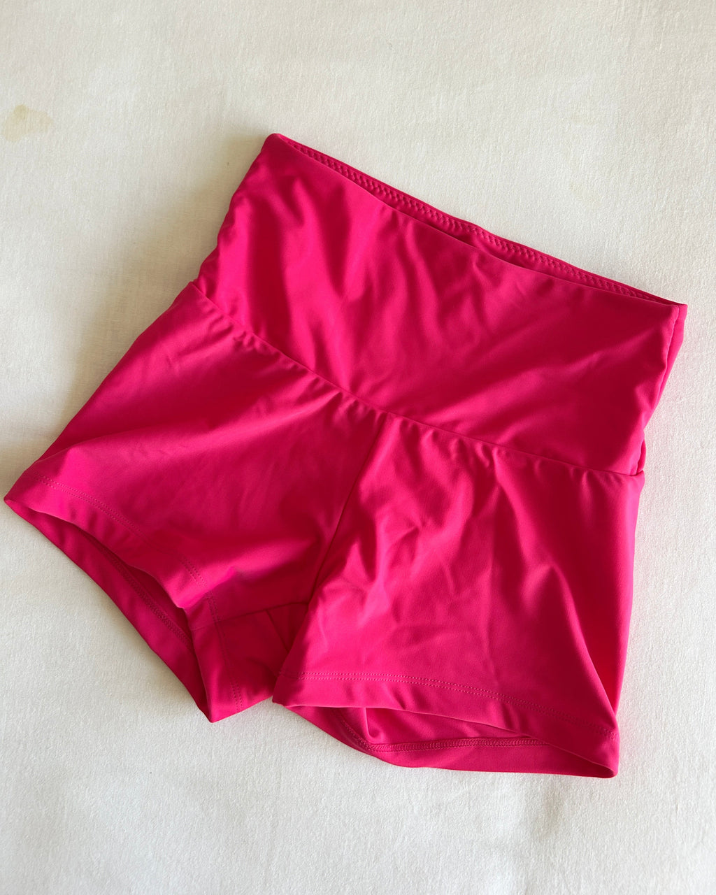 RASPBERRY SWIM SHORT | SIZE SMALL
