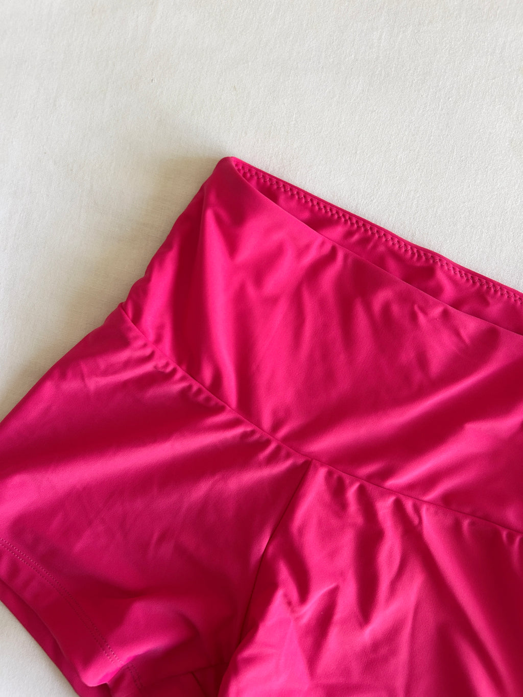RASPBERRY SWIM SHORT | SIZE SMALL